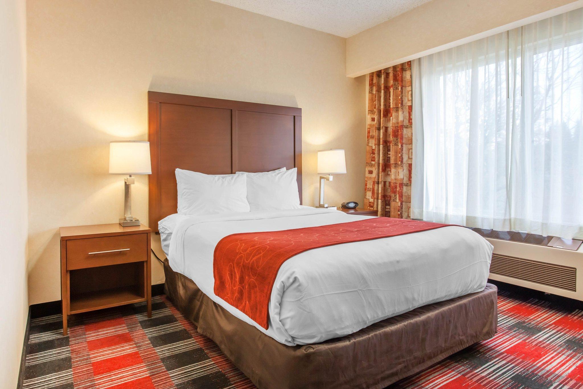 Comfort Suites Near Vancouver Mall Екстериор снимка