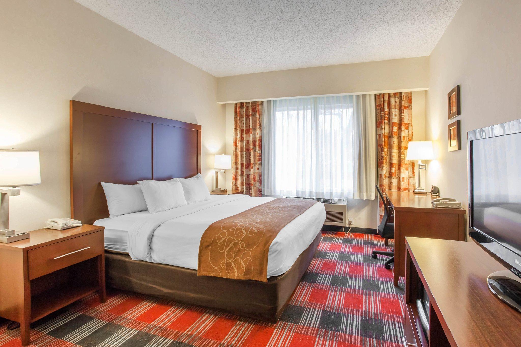 Comfort Suites Near Vancouver Mall Екстериор снимка