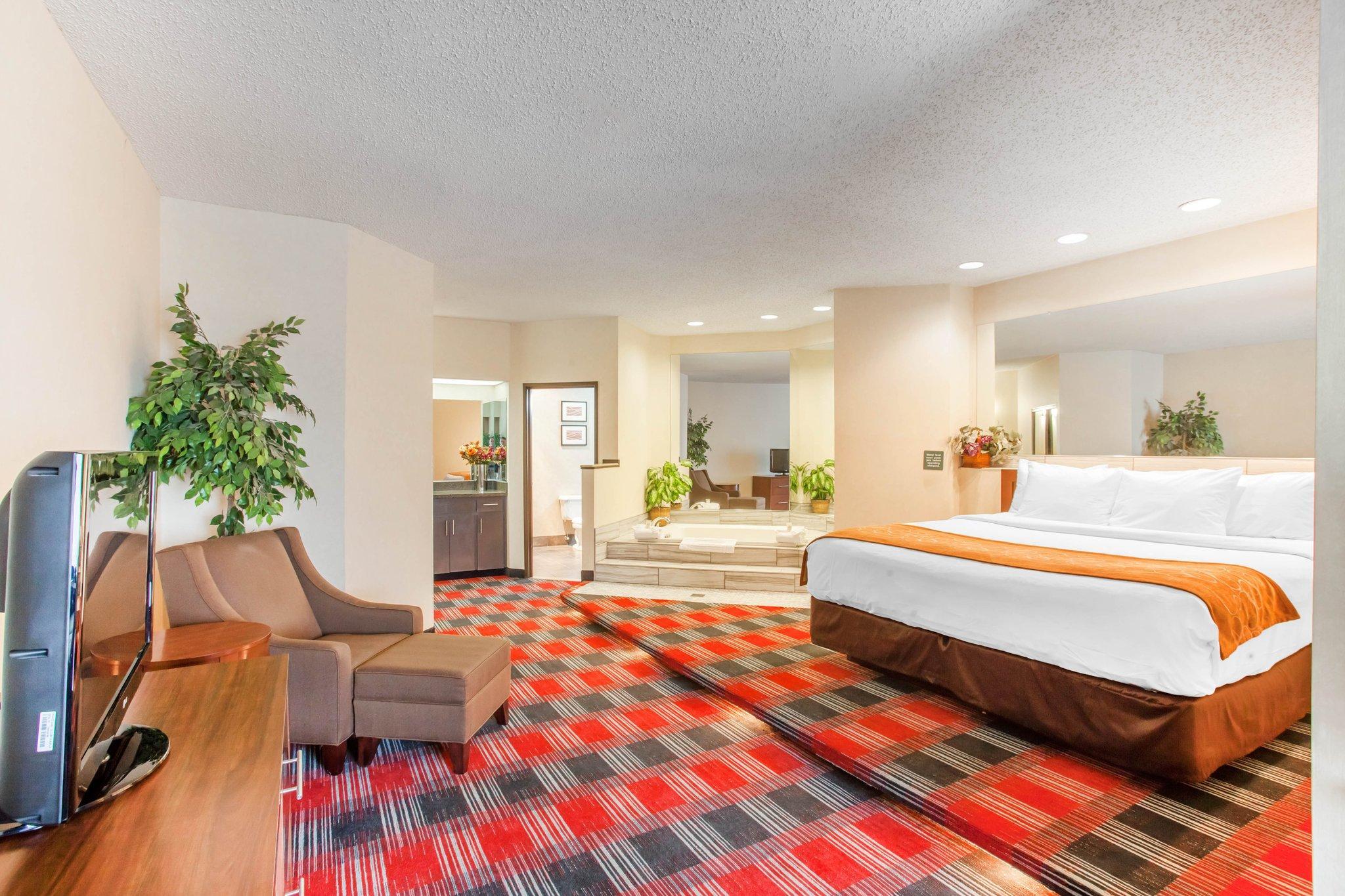 Comfort Suites Near Vancouver Mall Екстериор снимка