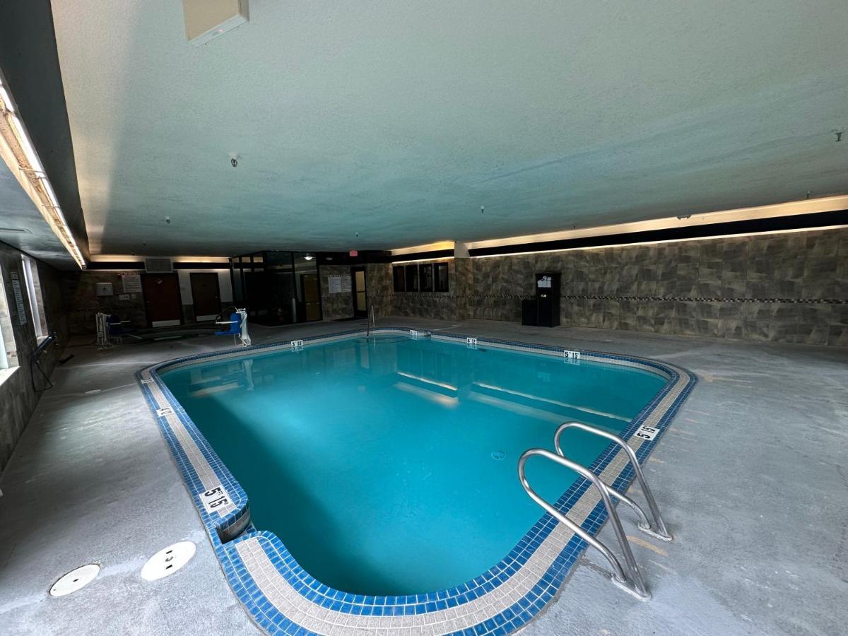 Comfort Suites Near Vancouver Mall Екстериор снимка