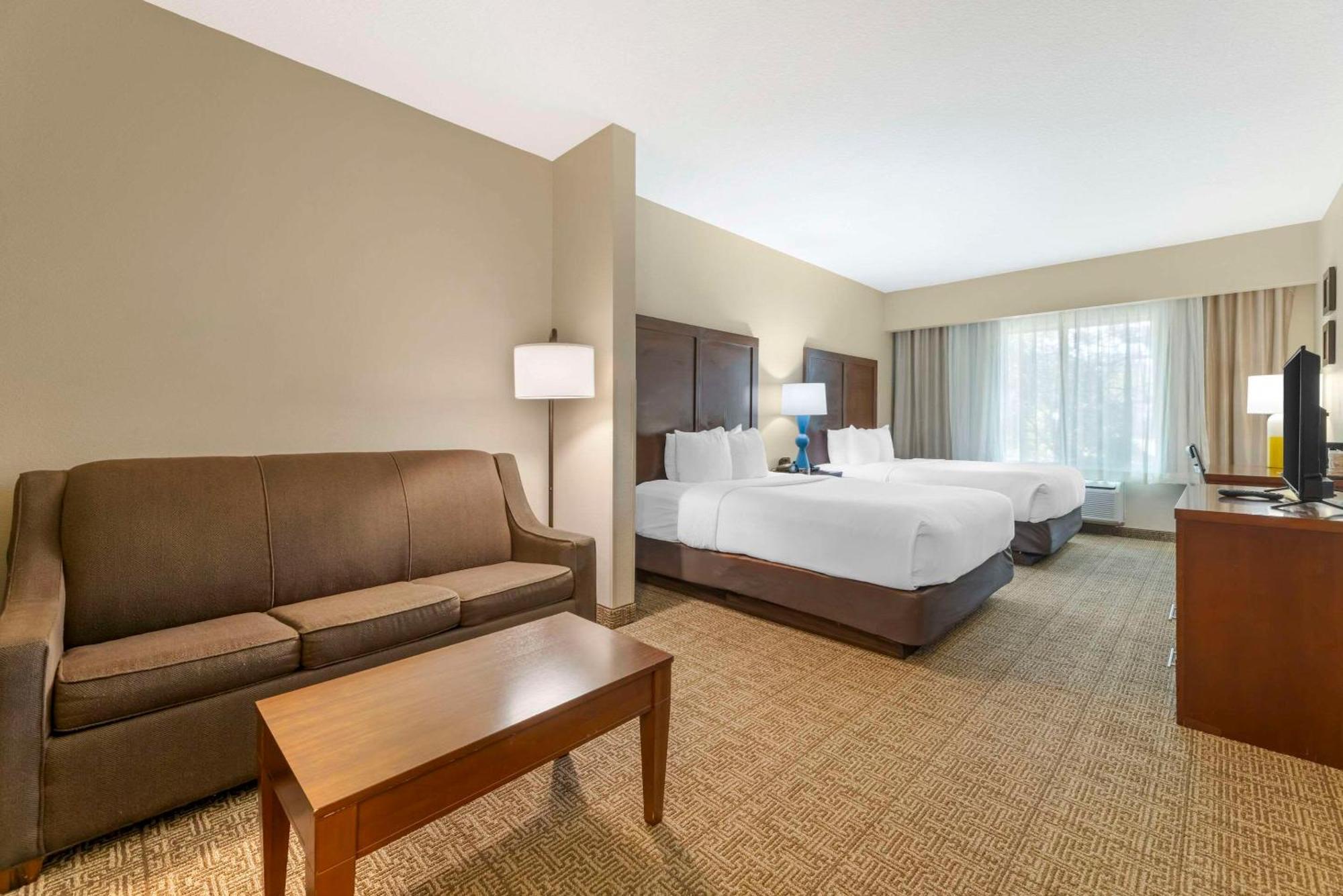 Comfort Suites Near Vancouver Mall Екстериор снимка