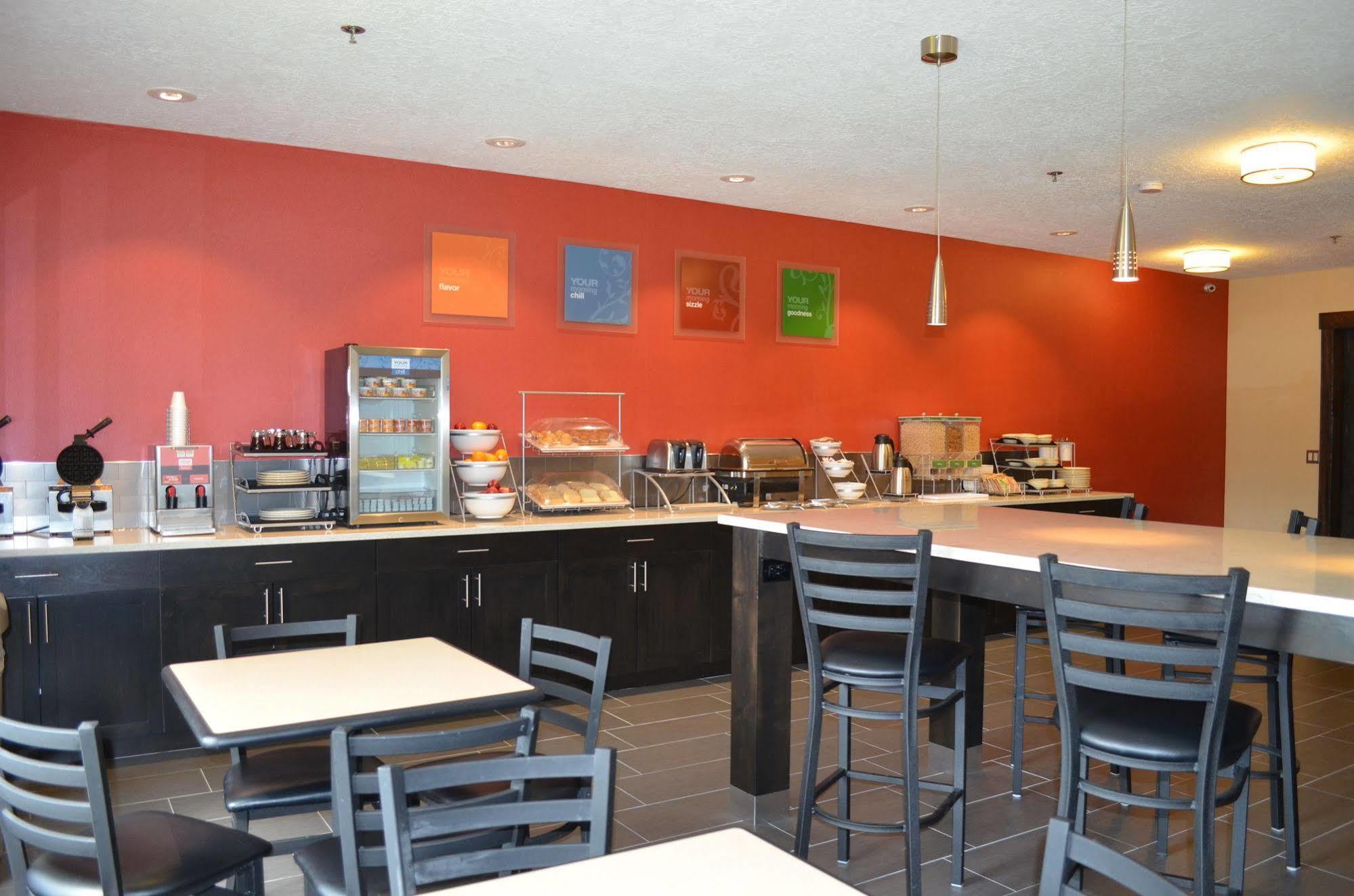Comfort Suites Near Vancouver Mall Екстериор снимка