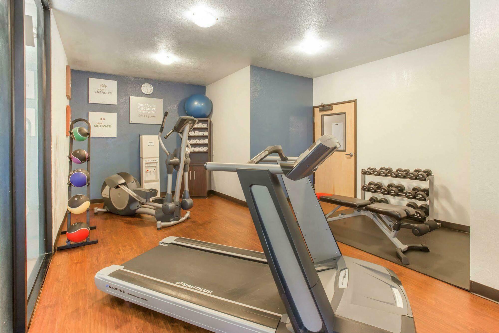 Comfort Suites Near Vancouver Mall Екстериор снимка