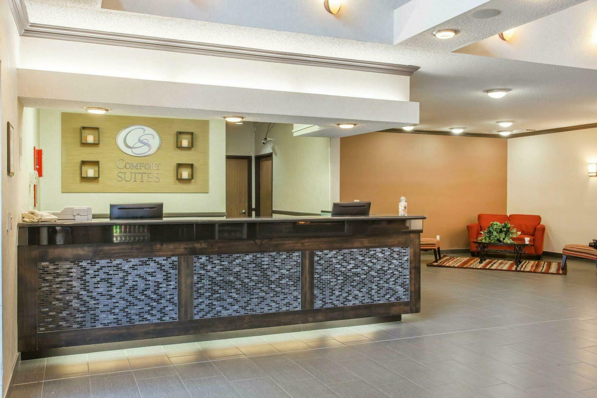 Comfort Suites Near Vancouver Mall Екстериор снимка